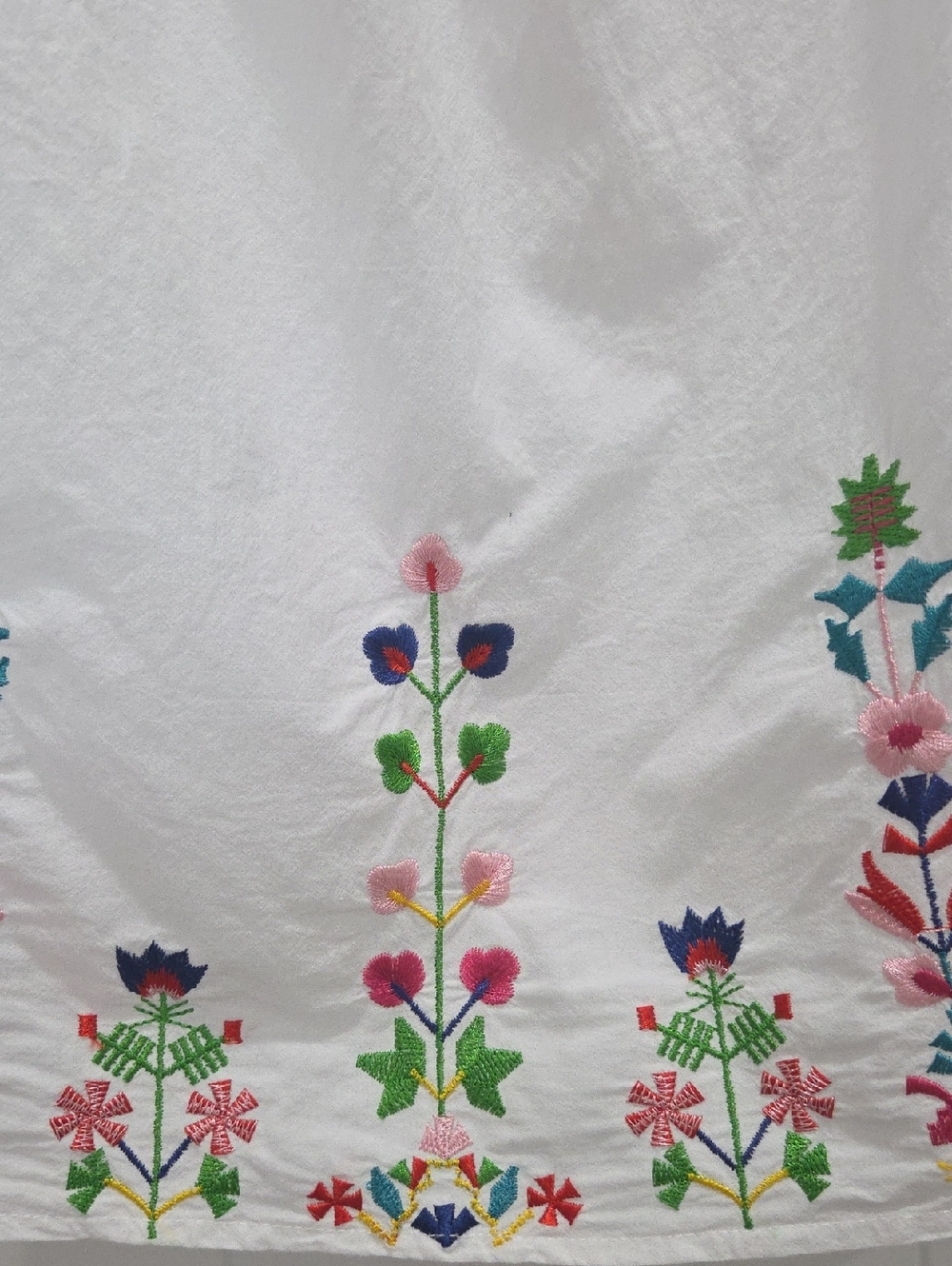 Timing Off The Shoulder, Cotton Embroidered White Blouse, Large - Picture 2 of 6